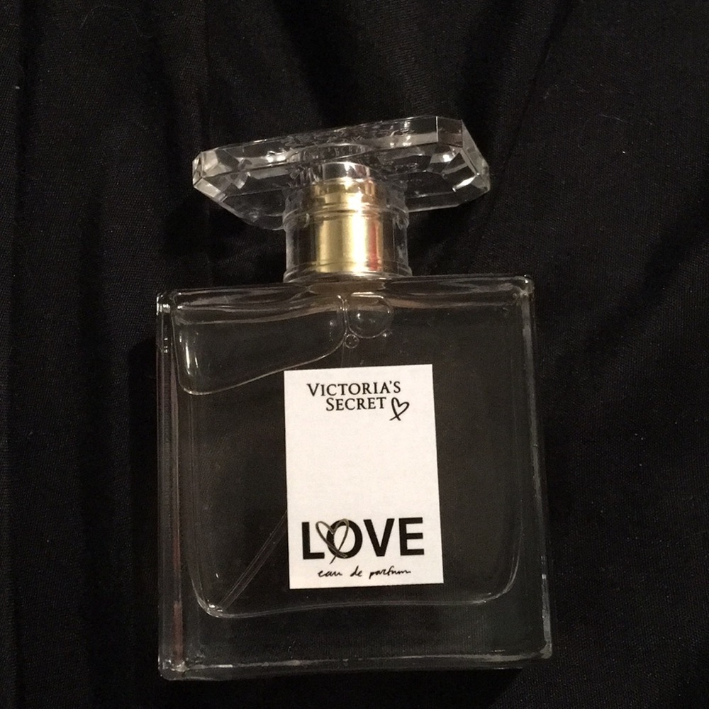 💋Victoria’s Secret Love perfume❤️
